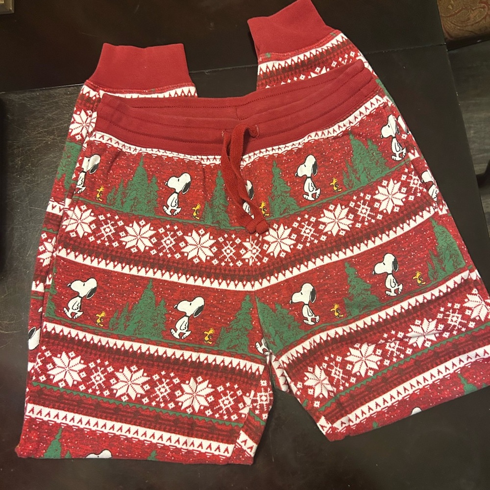 Peanuts x American eagle christmas pjs